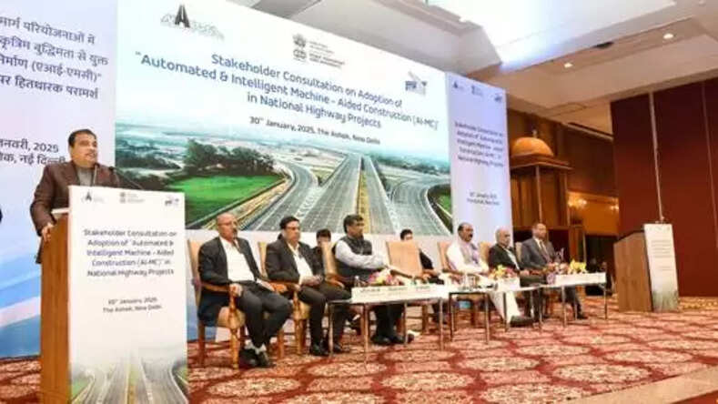 राष्ट्रीय राजमार्ग हमारी राष्ट्रीय संपत्ति हैं और हमने उनकी गुणवत्ता और सुरक्षा बढ़ाने पर बहुत जोर दिया है: नितिन गडकरी