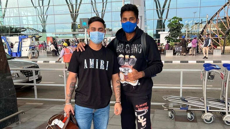 सूर्यकुमार यादव ने इशान किशन के साथ मिलकर लगाए ठुमके, पुष्पा के गाने पर किया डांस,