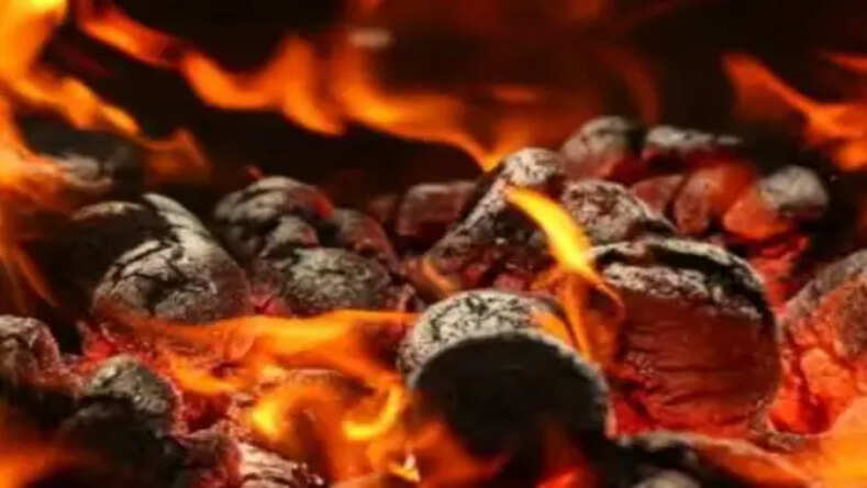 अमरोहा में एक दुखद घटना, एक ही परिवार के 5 सदस्यों की दम घुटने से मौत !