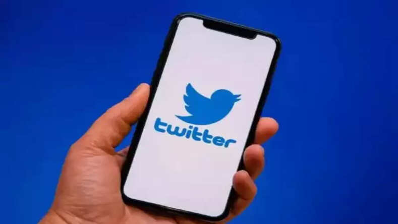 WhatsApp, Facebook के बाद ट्विटर सर्विस भारत में हुई डाउन, शिकायत कर रहे यूजर्स