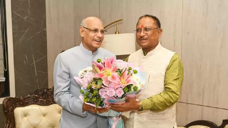 CG News: महाराष्ट्र के पूर्व राज्यपाल बैस को सीएम विष्णुदेव साय ने दी जन्मदिन की बधाई