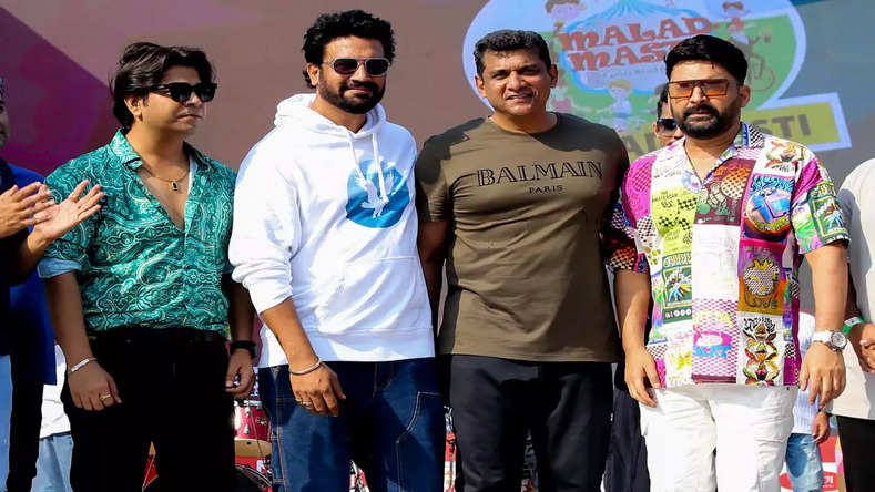 MLA Aslam Shaikh ‘s 7th Edition of “Malad Masti “Mumbai ‘s biggest Street featival , an Unique concept with 80K whooping crowd every sunday of December is spearheaded under his charismatic leadership