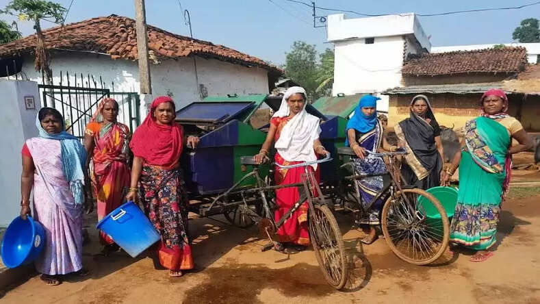 Lok Sabha Election 2024: स्वच्छता दीदीयों ने संभाली शत प्रतिशत मतदान कराने की कमान, 26 अप्रैल को मतदान करने का दे रही संदेश