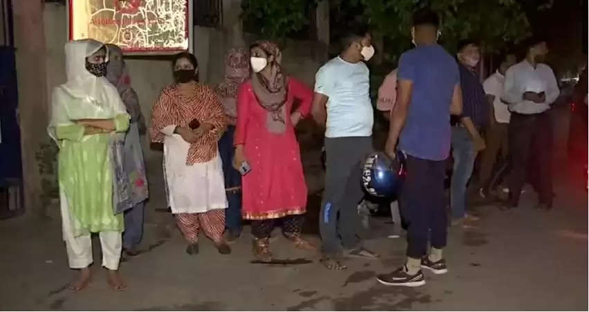 दिल्ली के वेलकम इलाके में दो समुदाय के बीच बच्चों के झगड़े को लेकर हुई पत्थरबाजी, मौके पर पहुंची पुलिस ने 37 लोगों को हिरासत में लिया