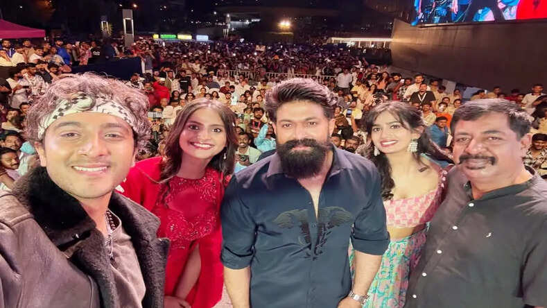 Yash for the first time at a press event after KGF: Chapter 2