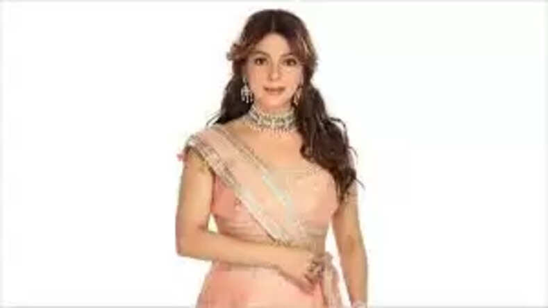 इस दिन रिलीज होगी अभिनेत्री जूही चावला की वेबसीरीज हश हश,जानिए