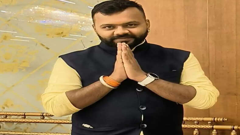 MP News: करणी सेना परिवार ने चेतन सिंह राजपूत को प्रदेश उपाध्यक्ष पद की जिम्मेदारी सौंपी