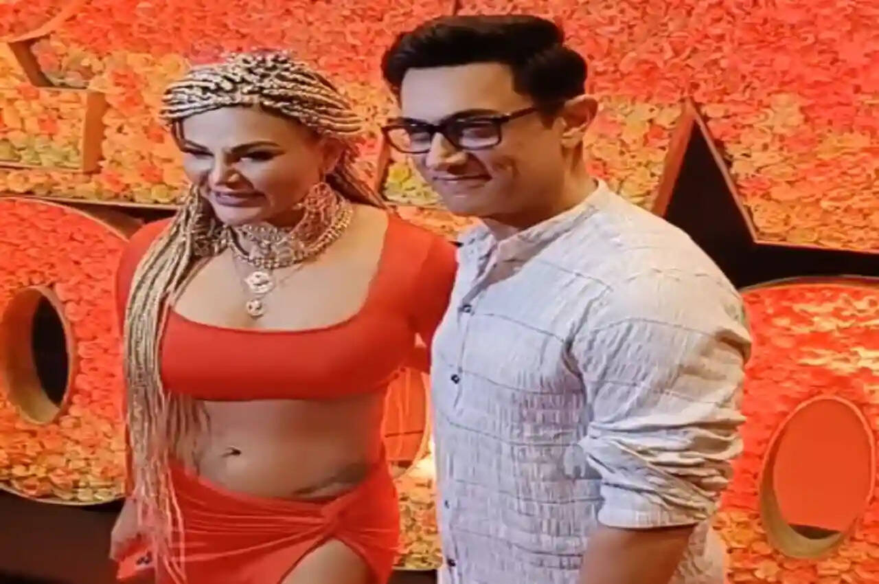 आमिर खान को देख एक्साइटेड हो उठीं Rakhi Sawant, RRR की सक्सेस पार्टी में यूं बढ़ाई हलचल