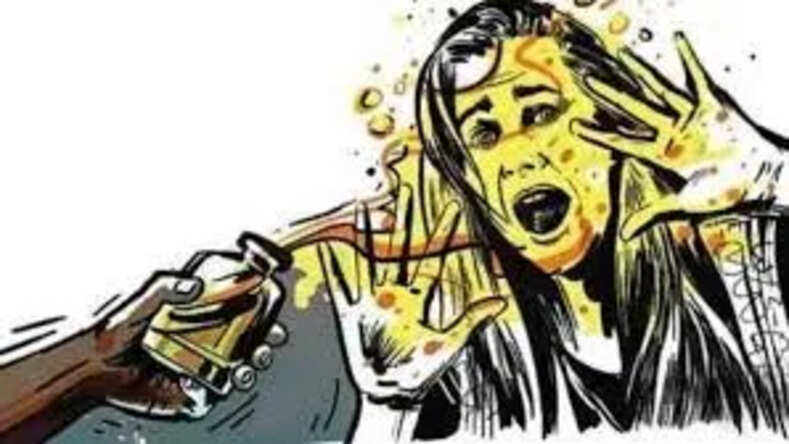 Mumbai News: पति का दूसरी महिला से था अफेयर, फिर पति ने अपनी पत्नी के चेहरे पर फेंका तेजाब