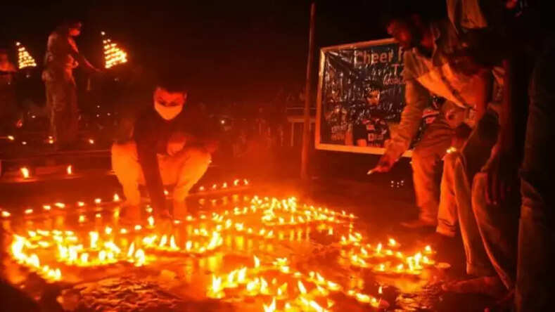 टी20 वर्ल्ड कप Ind Vs Pak: दुबई में महामुकाबला, वाराणसी की गंगा आरती में जीत की प्रार्थना
