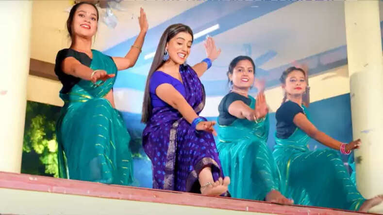 भोजपुरी एक्ट्रेस Akshara Singh का नया रोमांटिक गाना ‘अखियां घायल करे’ रिलीज