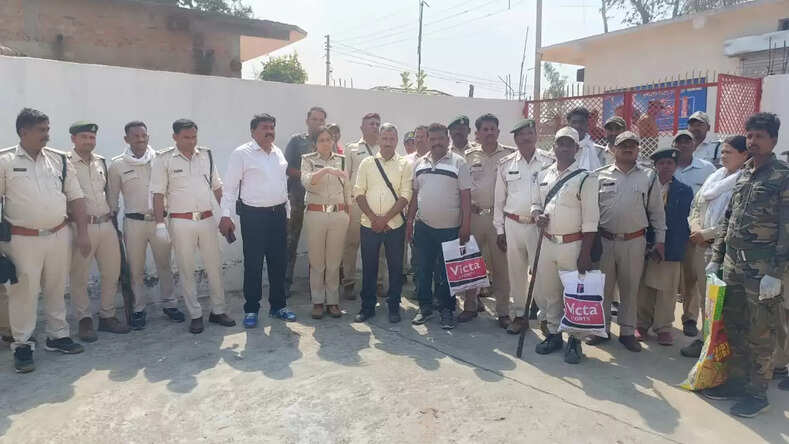चीतल शिकार मामले का मास्टरमाइंड ग्राम सचिव गिरफ्तार,बंगाली डॉक्टर समेत दो फरार