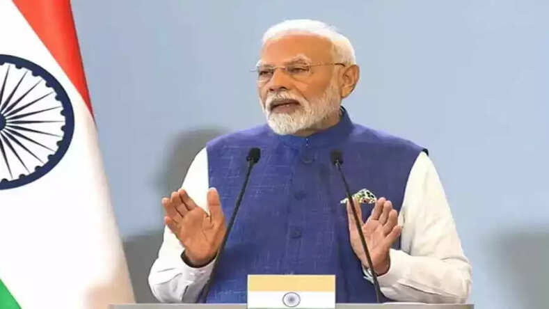 पीएम मोदी अपनी 2 देशों की यात्रा के पहले चरण में पोलैंड पहुंचे, इस दौरान कहा समस्या का हल जंग नहीं