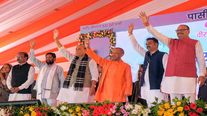  भारत की स्वाधीनता में वीरों व वीरांगनाओं का योगदान अविस्मरणीय : मुख्यमंत्री 