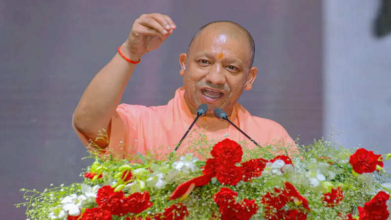 योगी सरकार में उड़ान भरता उत्तर प्रदेश: सड़क, एक्सप्रेसवे और एविएशन में बेमिसाल प्रगति