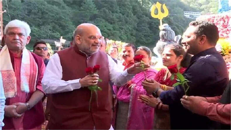 मां वैष्णो देवी के दरबार में पहुंचे अमित शाह