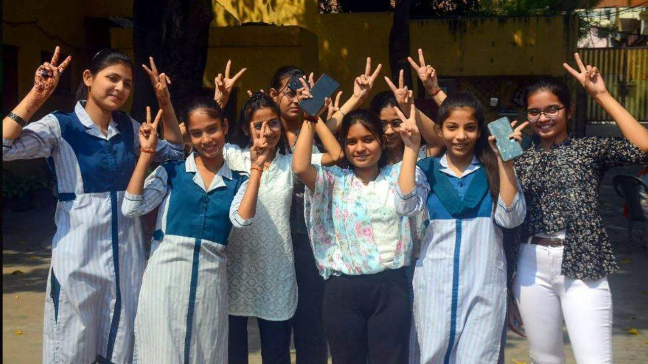 Gujarat Board: गुजरात शिक्षा बोर्ड ने 12वीं साइंस का रिजल्ट किया घोषित, 65.58% स्टूडेंट्स हुए पास