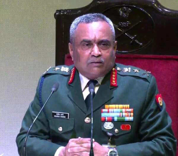 जोशीमठ के हालात पर सेना प्रमुख जनरल मनोज पांडे बोले- हर संभव मदद मुहैया कराने को तैयार