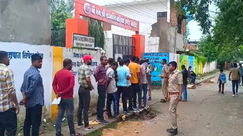 60,244 पदों के लिए लिखित परीक्षा का हुआ समापन, अभ्यर्थियों ने पूरी प्रक्रिया को लेकर जताया संतोष, सीएम योगी और प्रशासन के प्रयासों की जमकर की तारीफ