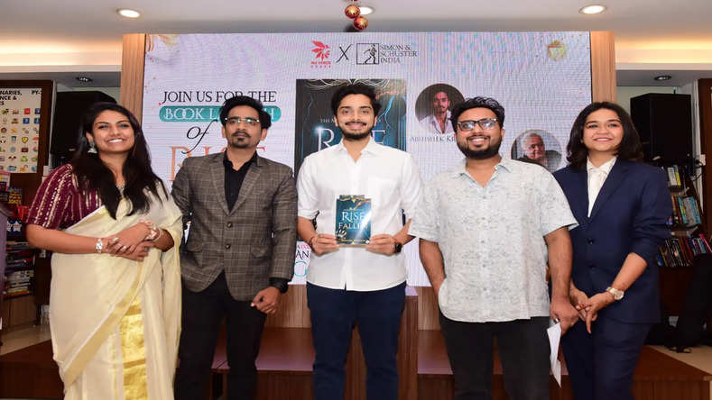 Hansal Mehta launches Abhishek Krishnan’s mytho-fantasy novel, ‘Rise of the Fallen: Book 1 of the Manwaan Series’, published by NuVoice Press. 