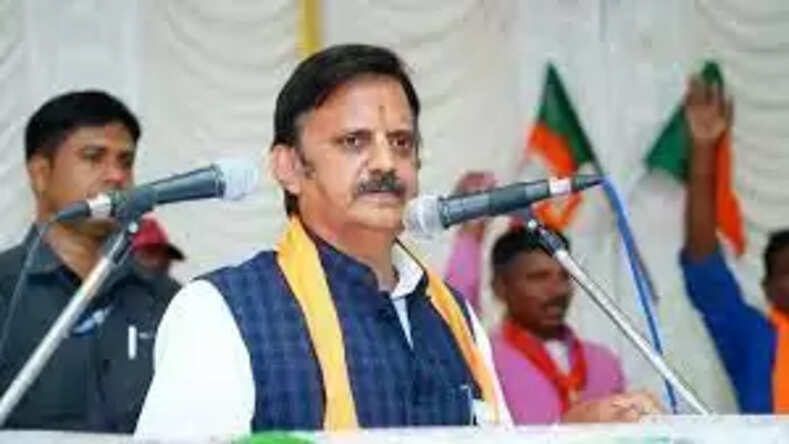 मध्यप्रदेश सरकार का प्रयास-हर नागरिक को मिले सर्वोत्तम स्वास्थ्य सेवा : उप मुख्यमंत्री राजेन्द्र शुक्ल