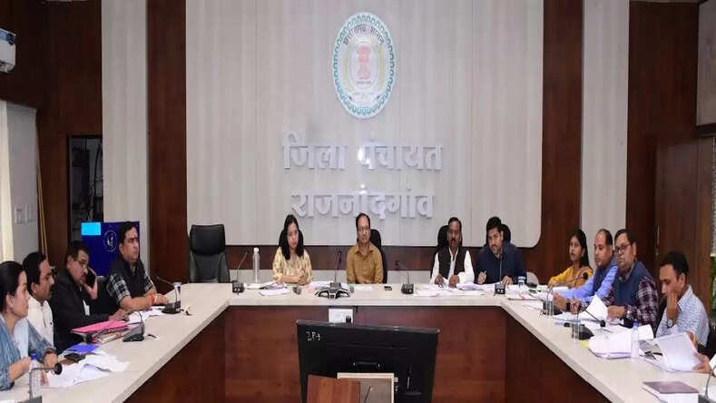 Rajnandgaon News: कलेक्टर ने बिना पूर्व अनुमति के अवकाश एवं मुख्यालय से बाहर नहीं जाने के दिए निर्देश