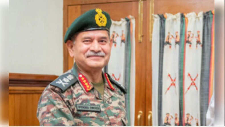 चीन के साथ LAC पर स्थिति स्थिर, लेकिन सामान्य नहीं और संवेदनशील है : सेना प्रमुख जनरल उपेन्द्र द्विवेदी