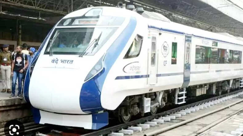 वंदे भारत स्लीपर ट्रेनों का फर्स्ट लुक आया सामने,यात्रियों को मिलेगी खास सुविधाएं