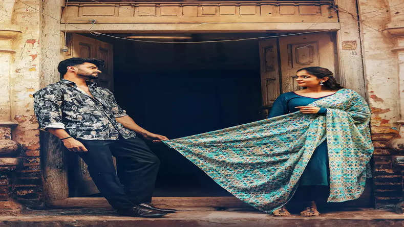 Deedar Kaur and Ieshaan Sehgaal craft a musical tale of love, "Fer Milange"