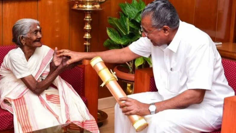 Karthyayani Amma Passes Away: नहीं रहीं सबसे उम्रदराज छात्रा कार्तियानी अम्मा, राष्ट्रपति ने किया था सम्मानित