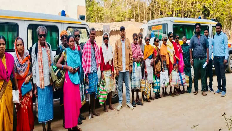 CG News : नियद नेल्लानार गांवों के 14 ग्रामीणों के जीवन में आई रोशनी