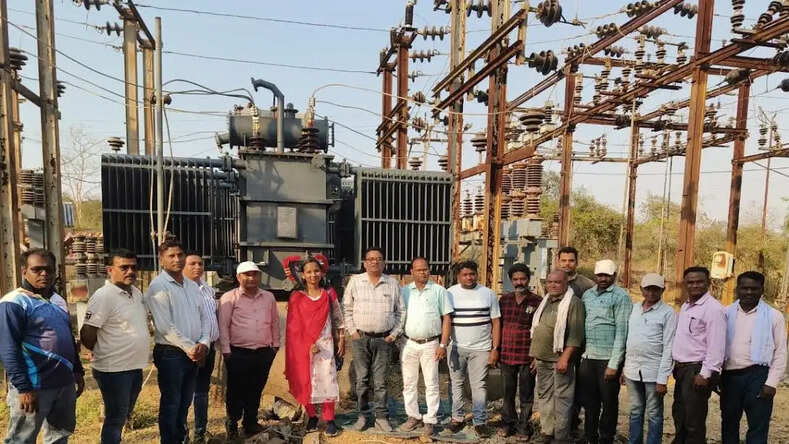  Chhattisgarh News : गैंदाटोला उपकेन्द्र में नया 3.15 एम.व्ही.ए. का पॉवर ट्रांसफार्मर किया गया ऊर्जीकृत