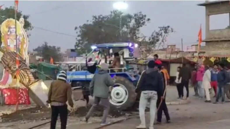 Ujjain News: उज्जैन में सरदार वल्लभभाई पटेल की मूर्ति विध्वंस के बाद, पुलिस के कड़े कदम, 19 गिरफ्तार
