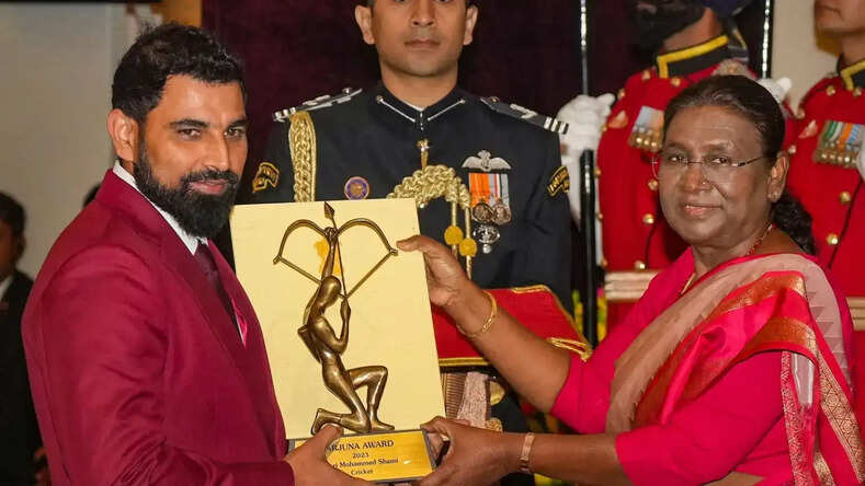 राष्ट्रीय खेल पुरस्कार से 39 खिलाड़ियों को राष्ट्रपति द्रौपदी मुर्मू ने किया सम्मानित