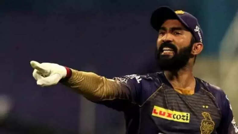 घुटने की चोट के साथ दिनेश कार्तिक ने खेले थे आईपीएल के प्लेऑफ मुकाबले, दर्द के बावजूद टीम को फाइनल तक पहुंचाया