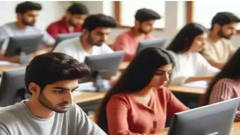 UGC NET Exam 2025 : यूजीसी नेट परीक्षा के लिए जारी किया गया नया शेड्यूल, जानिये कब डाउनलोड होंगे एडमिट कार्ड 