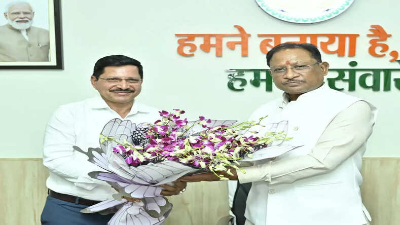 CG News : एसईसीएल के नवनियुक्त सीएमडी हरीश दुहन ने मुख्यमंत्री विष्णु देव साय से की मुलाकात