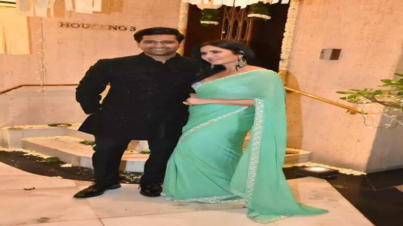 बॉलीवुड के कलाकारों और खास दोस्तों के लिए ग्रैंड दिवाली पार्टी का आयोजन