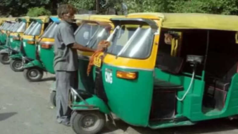 पेट्रोल-डीजल के साथ CNG के दाम में भी हो रही बढ़ोतरी, महीनेभर में 5 रुपये महंगी