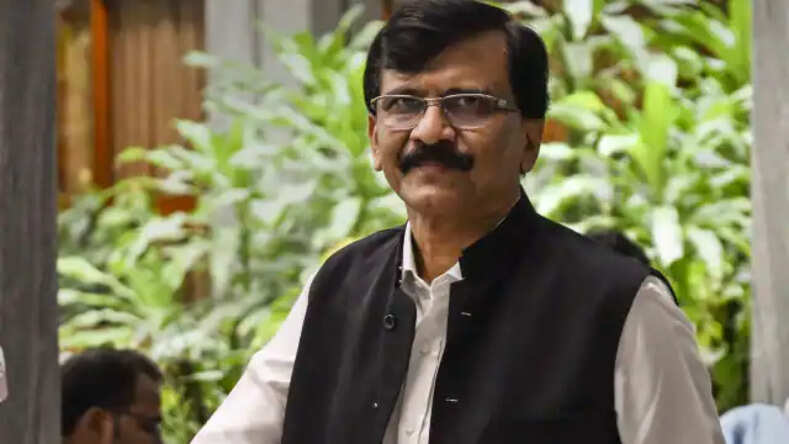  पात्रा चॉल जमीन घोटाले में शिवसेना सांसद संजय राउत को झटका, 8 अगस्त तक ED की हिरासत में रहेंगे