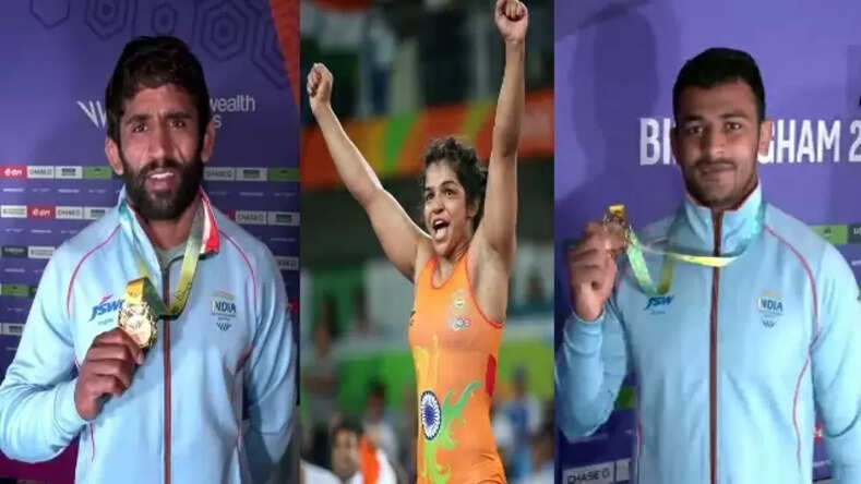 कॉमनवेल्थ गेम्स में साक्षी, बजरंग और दीपक तीनों ने जीता गोल्ड मेडल