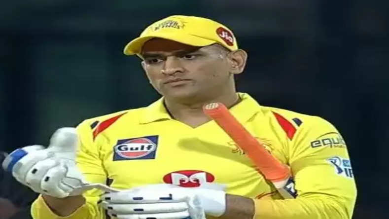  मुझे खिलाड़ी के तौर पर 2022 में पीली जर्सी पहने देख पाएंगे, यह कह नहीं सकता :महेंद्र सिंह धोनी