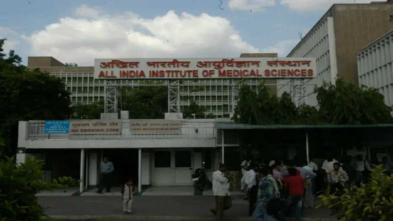 देश के सबसे बड़े अस्पताल एम्स में अब ऑनलाइन होंगे सभी पेमेंट, मिलेंगी ये खास सुविधाएं