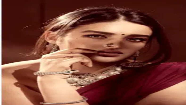 Niddhi Agrewal to make OTT debut in Prerna Arora’s Next