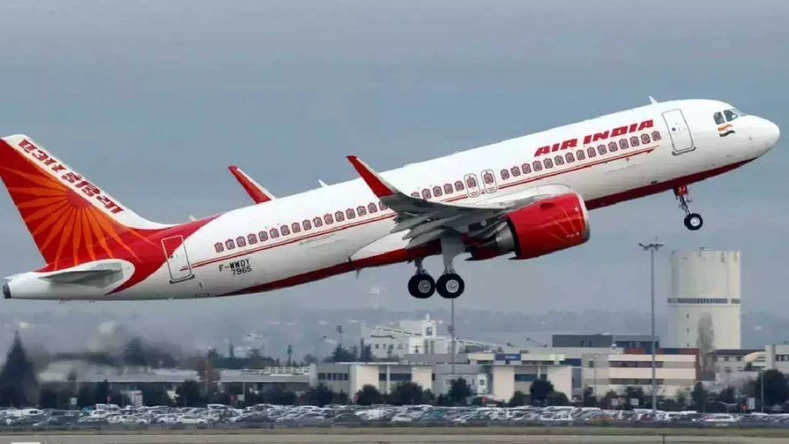महिला पर पेशाब करने के मामले में DGCA ने एयर इंडिया को लगाई फटकार
