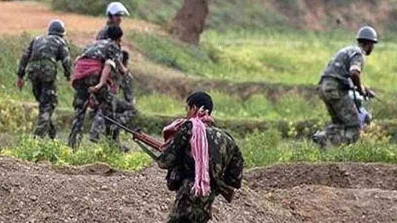 Chhattisgarh: दंतेवाड़ा में सुरक्षाबलों की नक्सलियों से मुठभेड़, एक नक्सली का शव बरामद, कई घायल