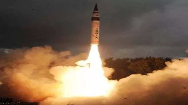  भारत ने 350 किमी मारक क्षमता वाली बैलिस्टिक मिसाइल पृथ्वी-2 का किया सफल परीक्षण, जानिए इसकी खासियत