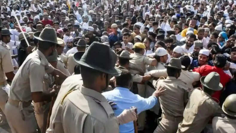 ईद के मौके पर राजस्थान के जोधपुर में दो संप्रदायों के बीच हुई झड़प के बाद इलाके में तनाव, जानिए क्या है मामला 