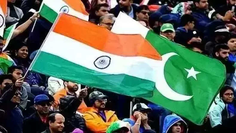 T20 World Cup 2021: महामुकाबले से पहले ट्विटर पर भिड़ीं Ind vs Pak की कंपनियां, देखे 