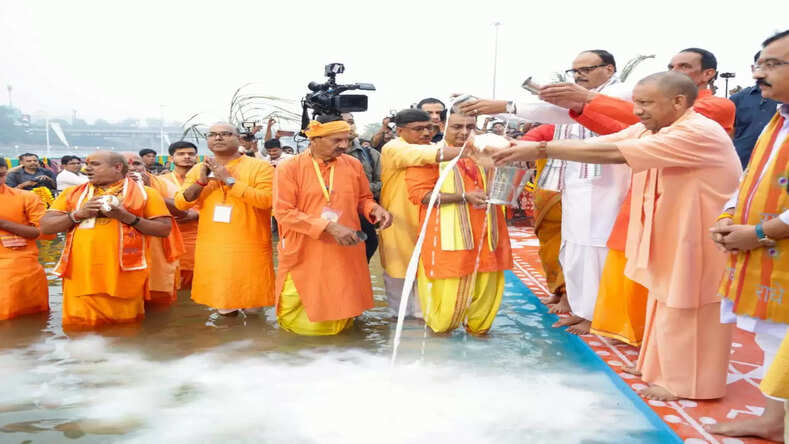  तपस्या, आस्था और नारी शक्ति का अद्भुत संगम है छठ, बहनों की साधना लोककल्याण की भावना को सशक्त करती है- मुख्यमंत्री 